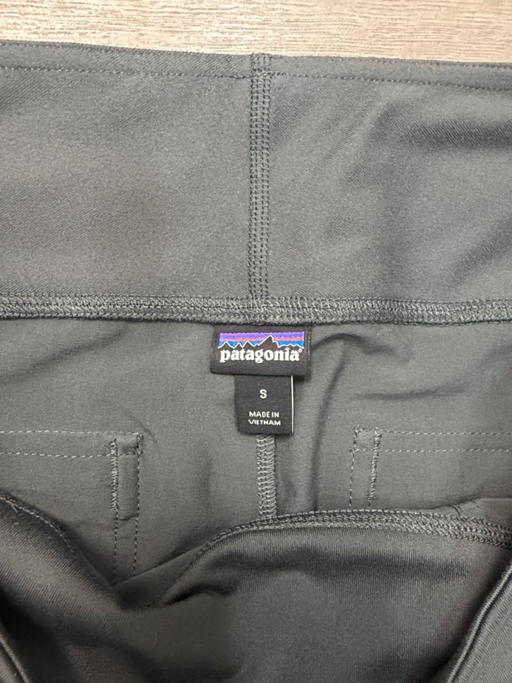 Patagonia Gray Happy Hike Studio Pants Sz Small in Gray! - Picture 6 of 10